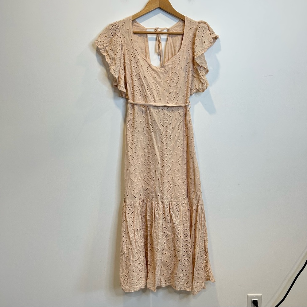 HYFVE Mackenzie Eyelet Tiered Ruffle Sleeve Maxi Dress Blush - Picture 2 of 8